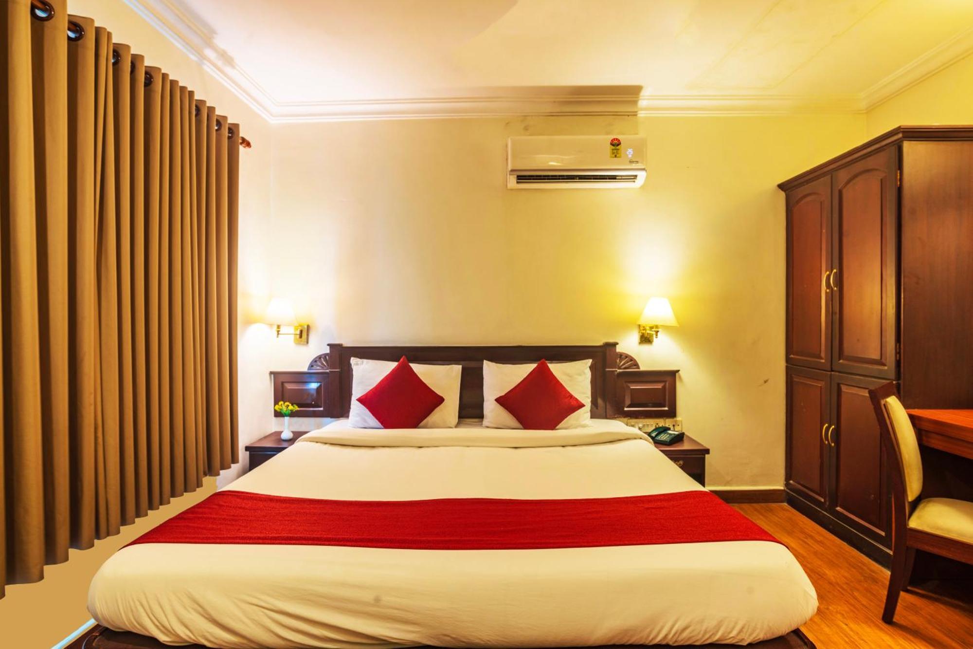 Hotel Archana Inn Kochi Extérieur photo