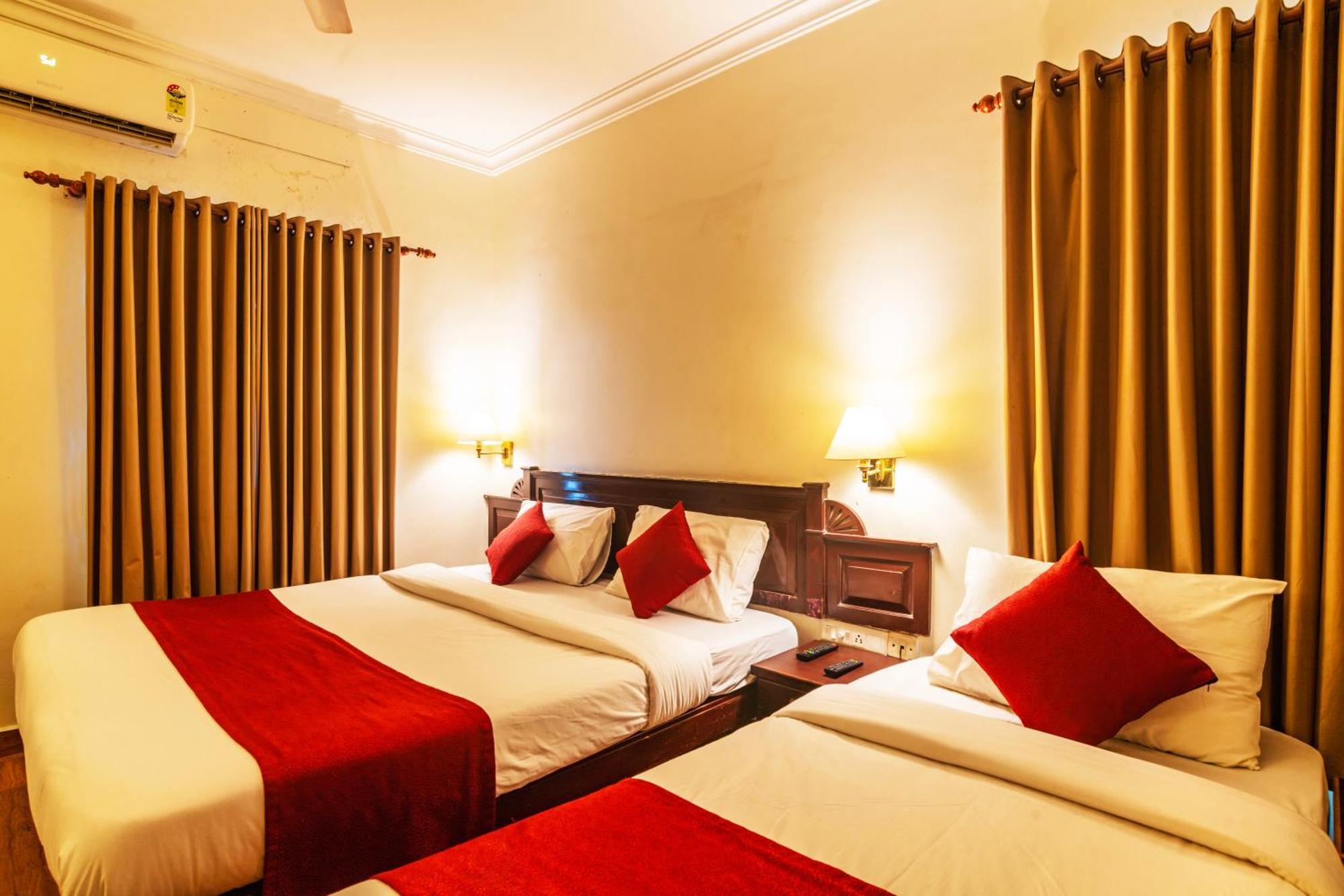 Hotel Archana Inn Kochi Extérieur photo