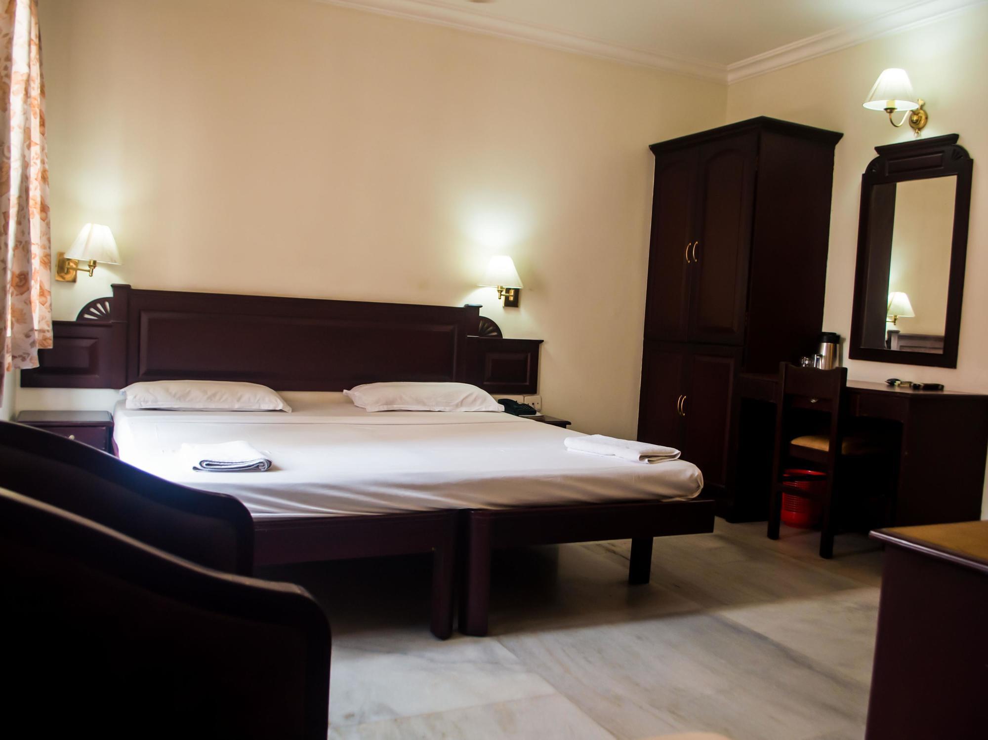Hotel Archana Inn Kochi Extérieur photo