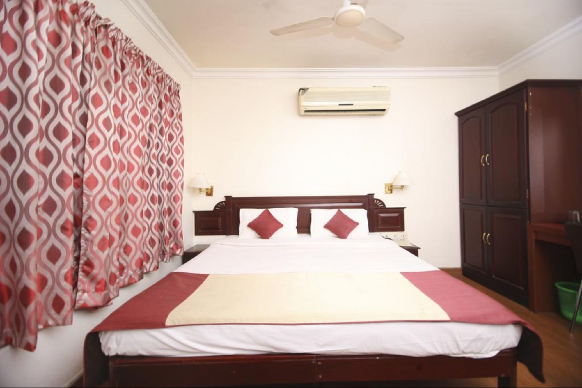 Hotel Archana Inn Kochi Extérieur photo